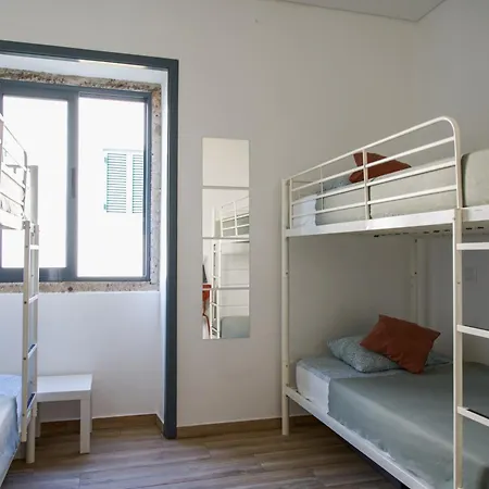 Quarto em Acomodações Particulares Cinderela House *