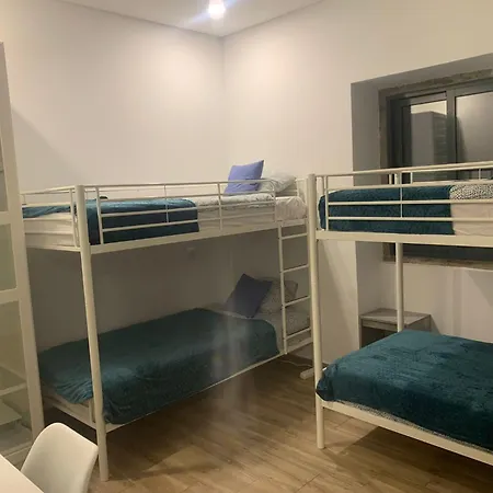 Quarto em Acomodações Particulares Cinderela House